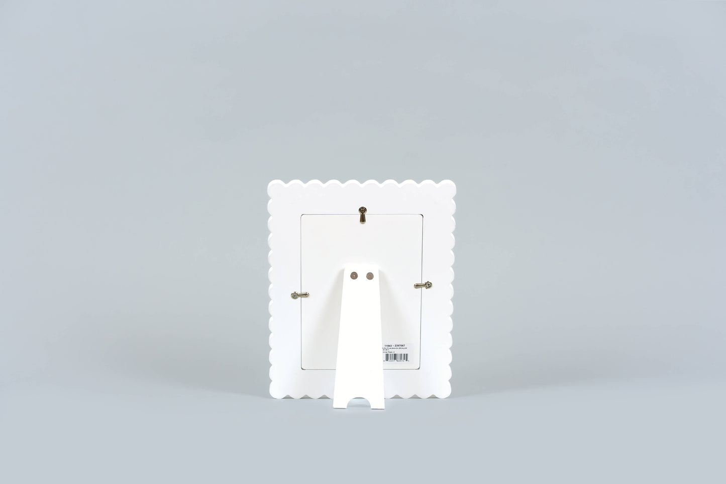 Scalloped Wood Photo Frame - White