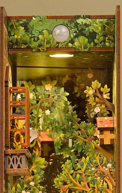 Book Nook Kit: Secret Garden