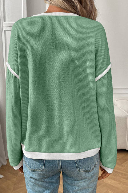 Green and White Crewneck Knit Sweatshirt