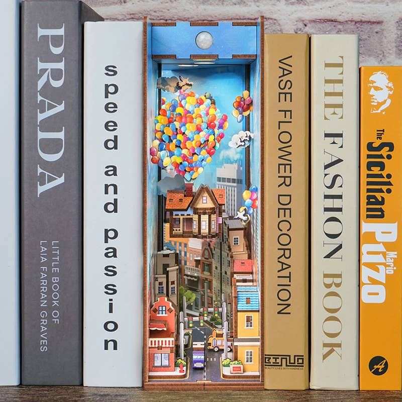 Book Nook Kit: Travel with the Wind