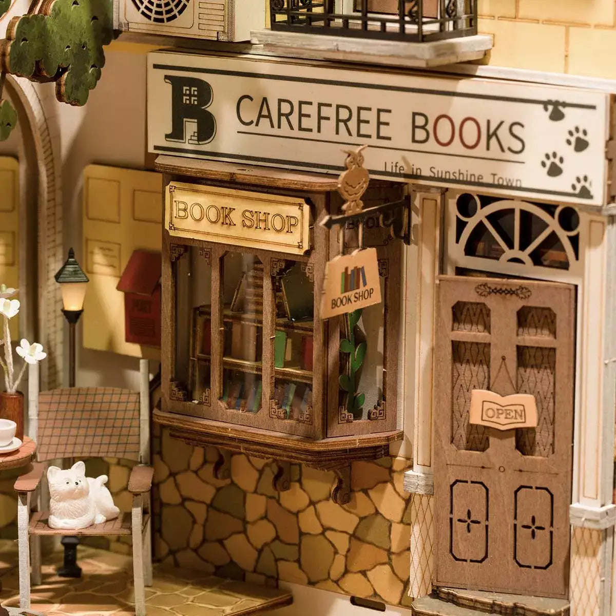 Book Nook Kit: Sunshine Town