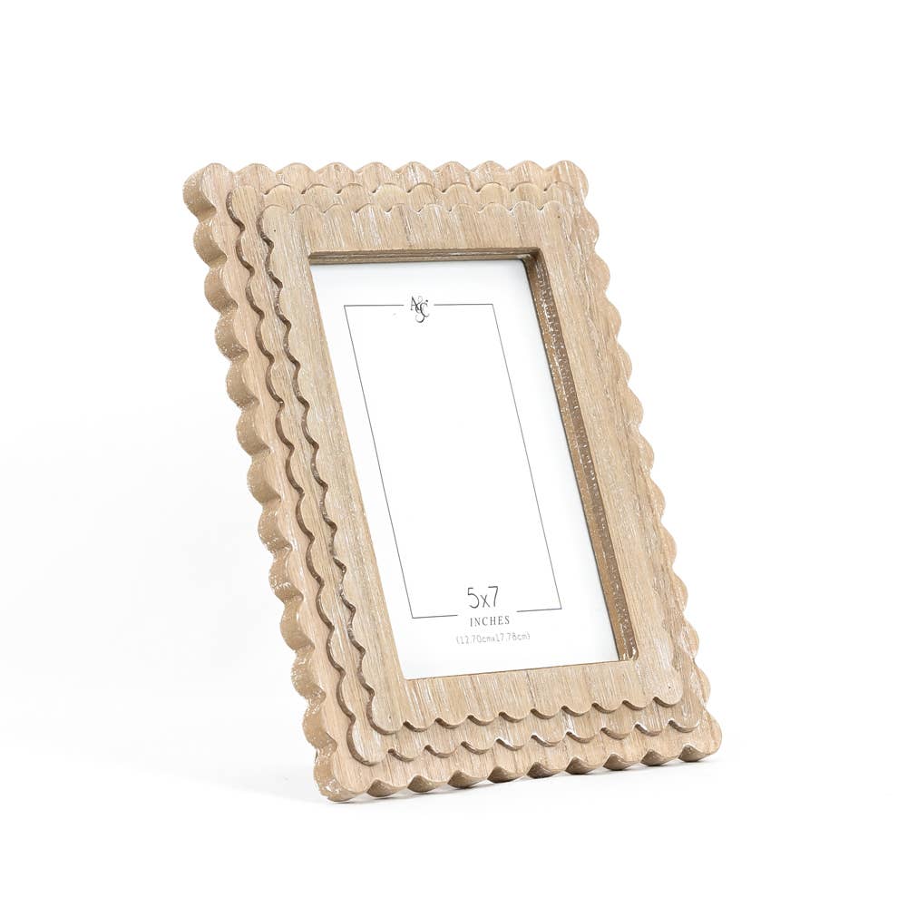 Scalloped Wood Photo Frame - Natural