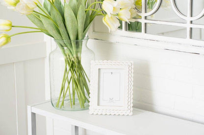 Scalloped Wood Photo Frame - White